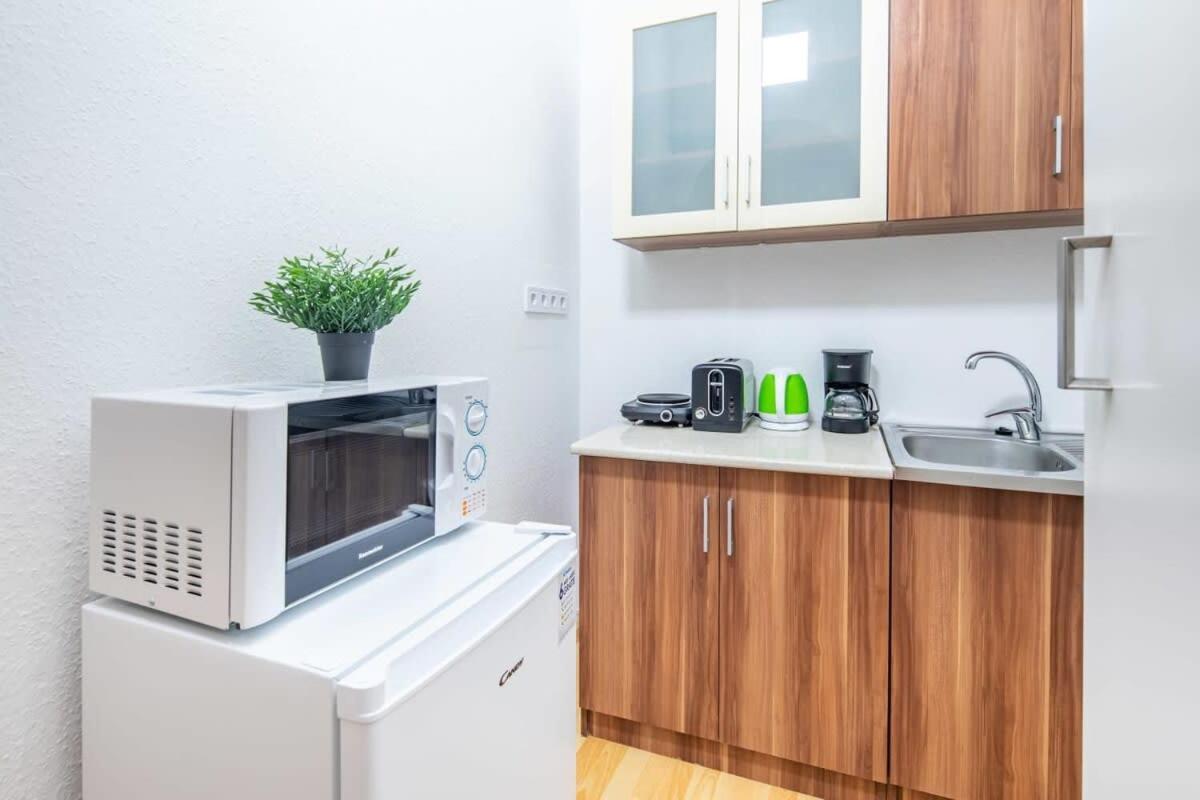 Very Central Convenient Flat Будапеща Екстериор снимка