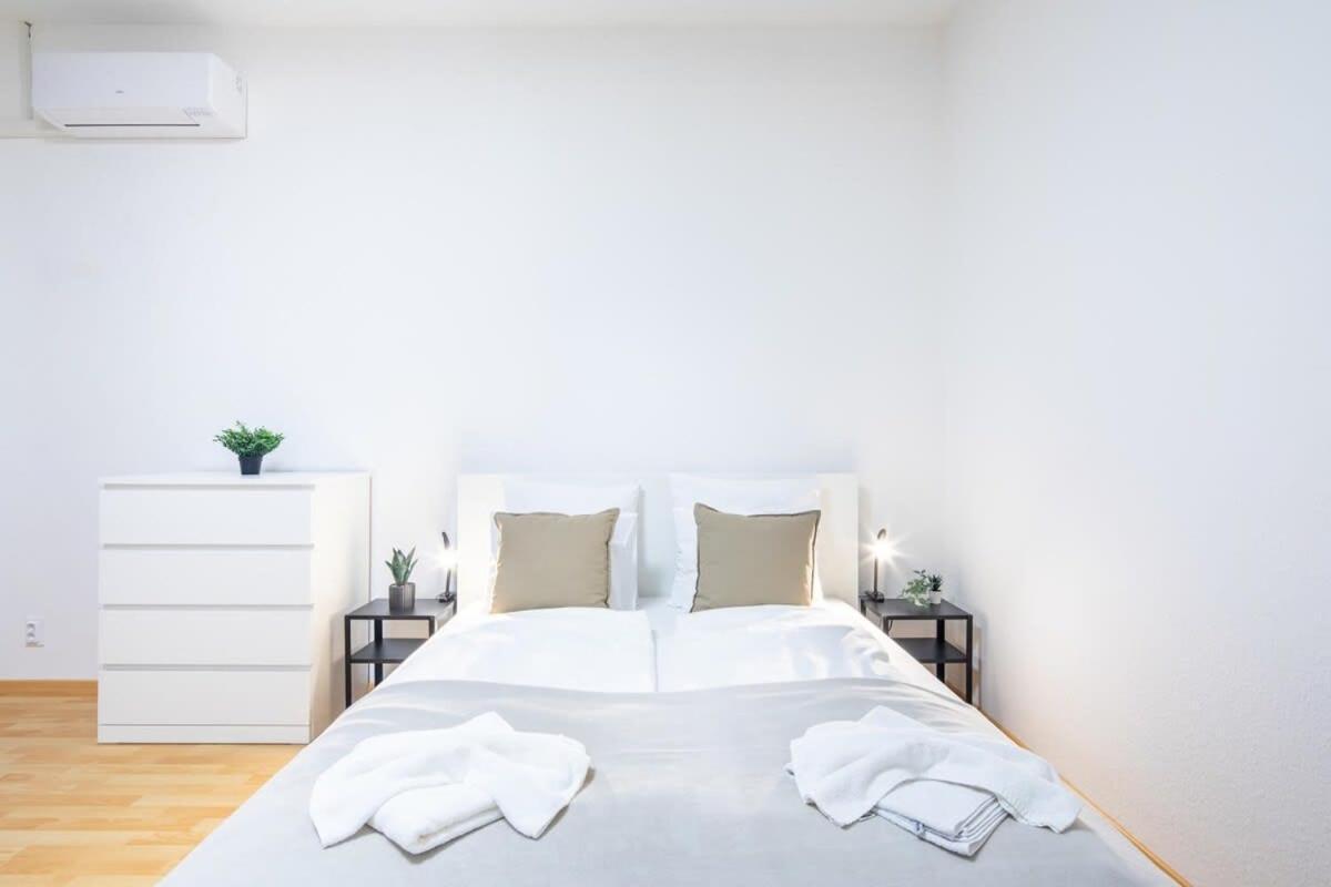 Very Central Convenient Flat Будапеща Екстериор снимка