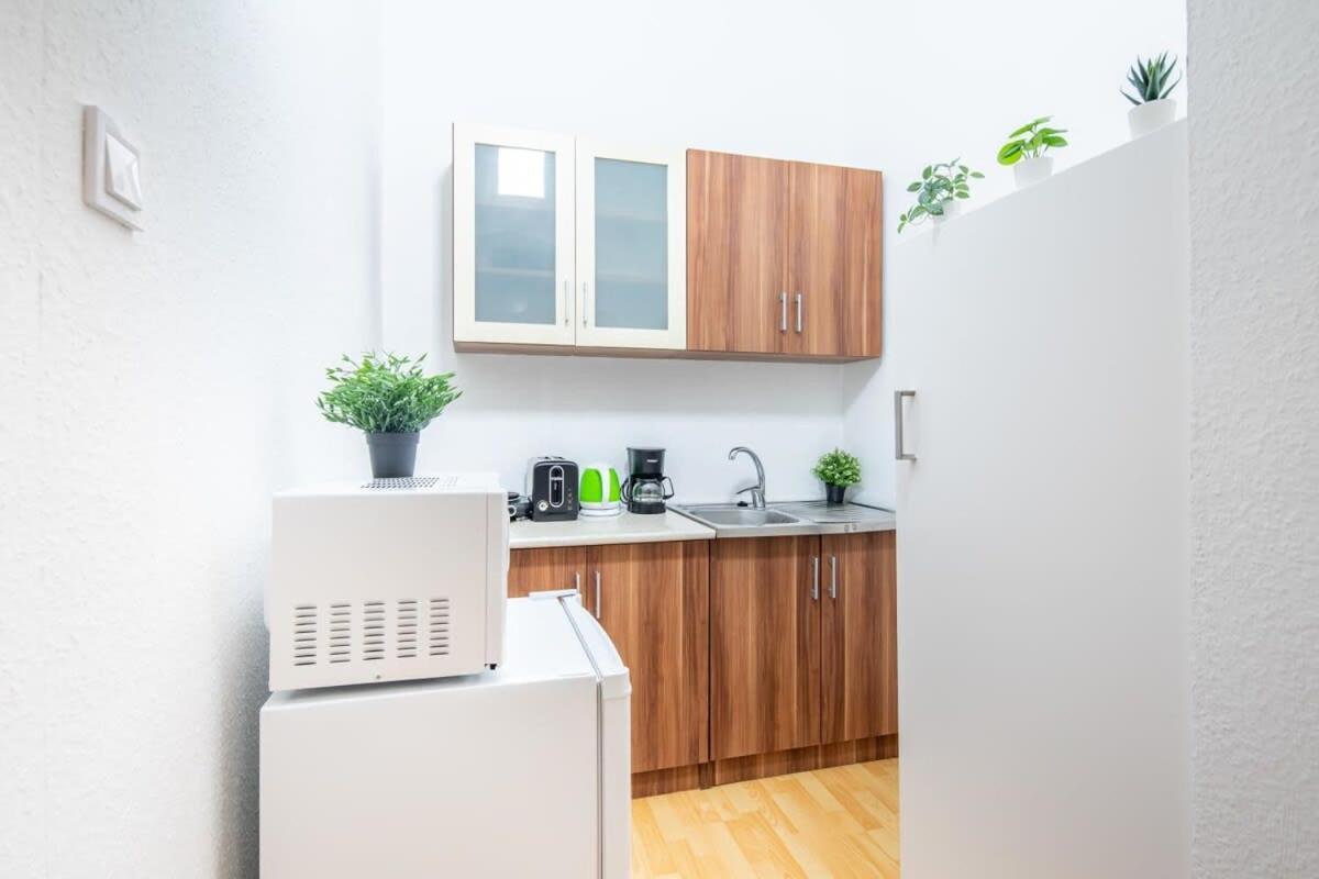 Very Central Convenient Flat Будапеща Екстериор снимка
