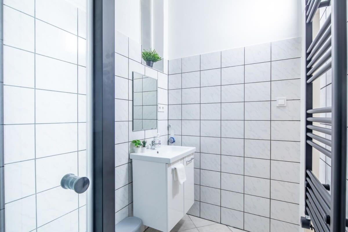 Very Central Convenient Flat Будапеща Екстериор снимка