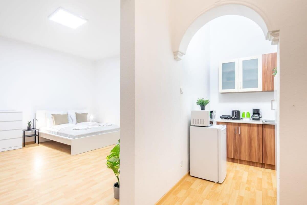 Very Central Convenient Flat Будапеща Екстериор снимка