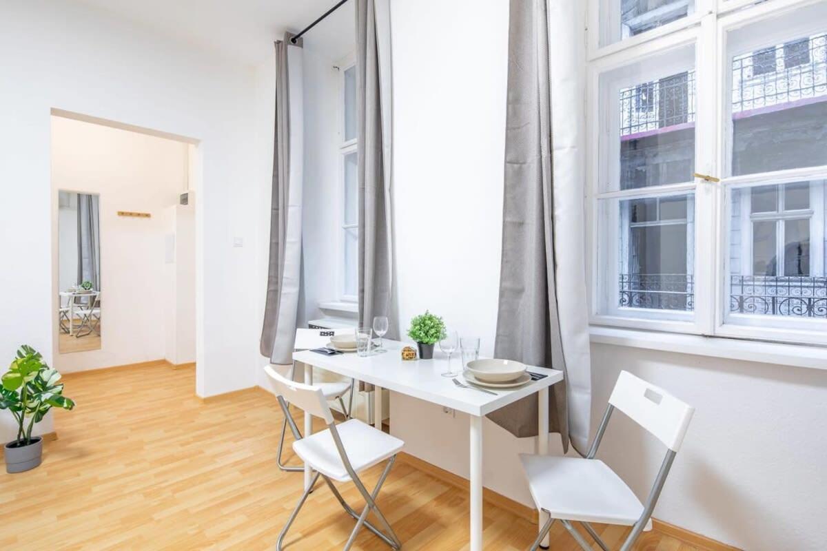 Very Central Convenient Flat Будапеща Екстериор снимка