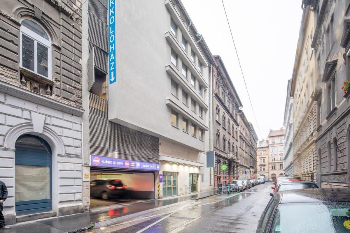 Very Central Convenient Flat Будапеща Екстериор снимка